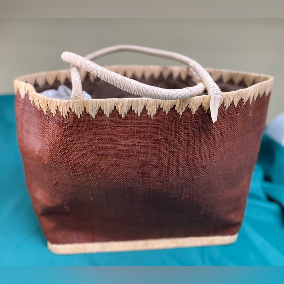 Bath & Body Works Brown and Cream Tote Bag - Picture 5 of 9